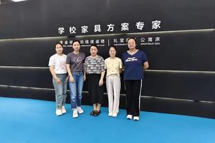 Thể thao: Quốc Túc trọng điểm luyện tập định vị bóng chuẩn bị cho A Mạn Chu Thần Kiệt tham gia hợp luyện Ngô Hi vắng mặt